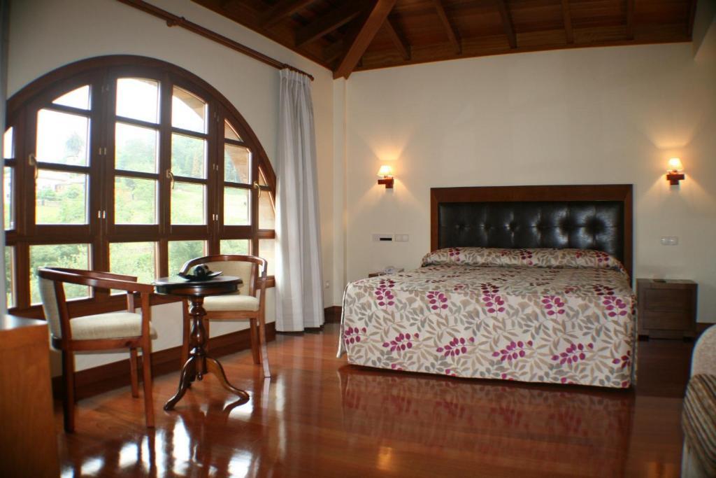 Hotel Valle Las Luinas Soto de Luiña Cameră foto