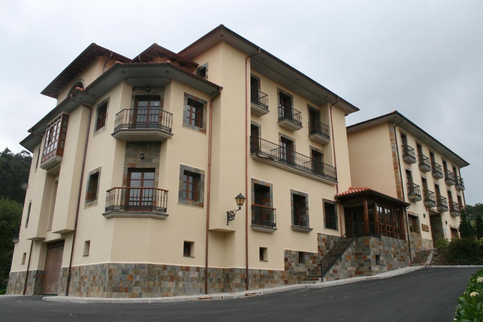 Hotel Valle Las Luinas Soto de Luiña Exterior foto