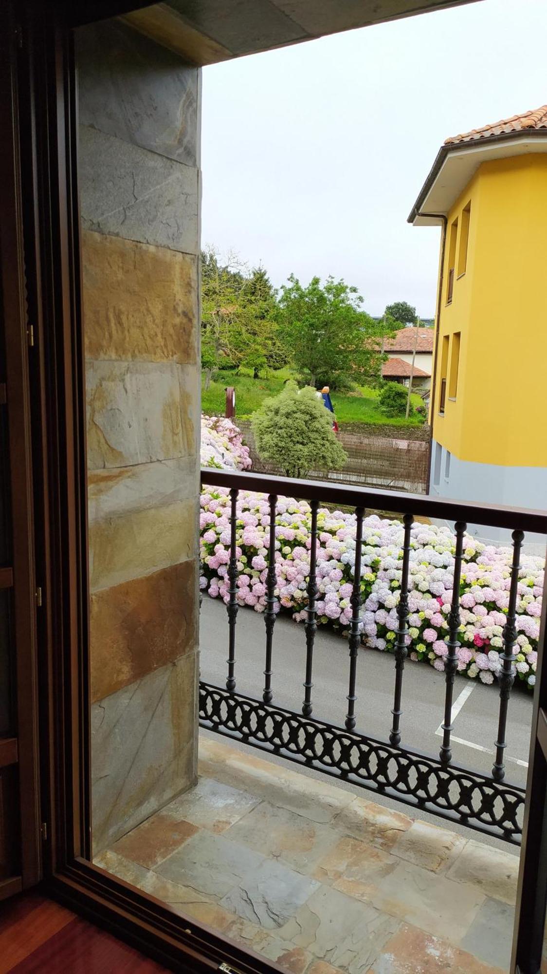 Hotel Valle Las Luinas Soto de Luiña Cameră foto