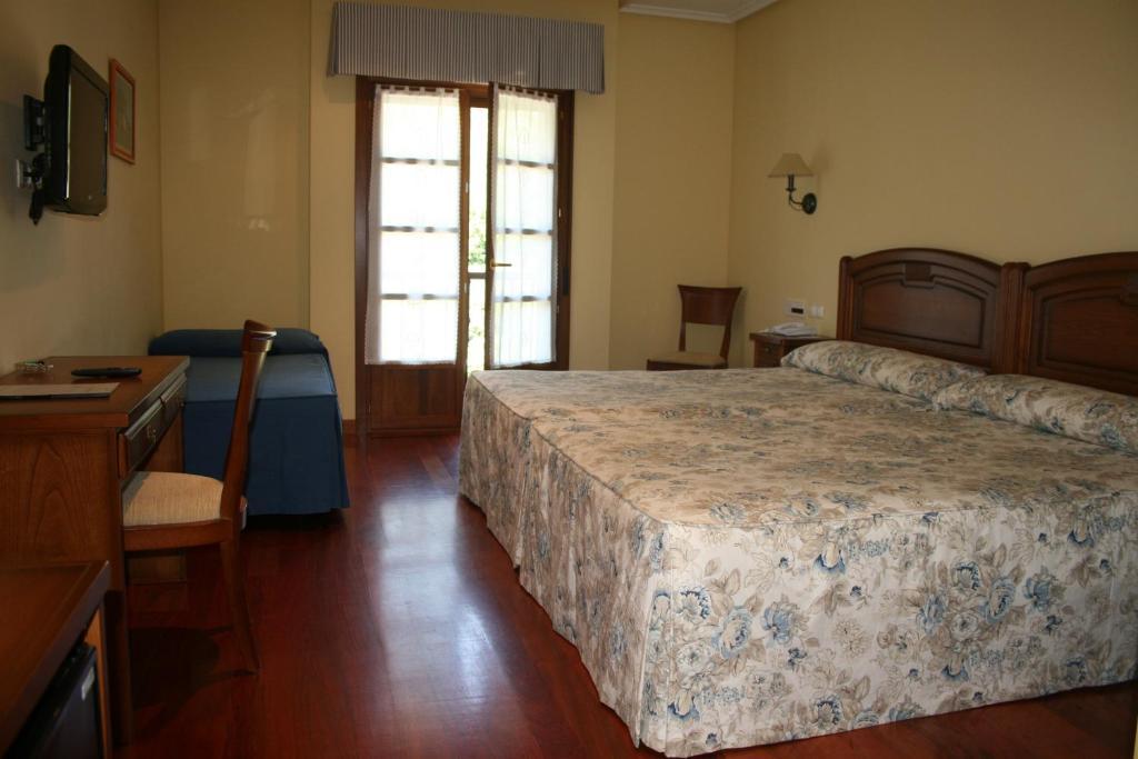 Hotel Valle Las Luinas Soto de Luiña Cameră foto
